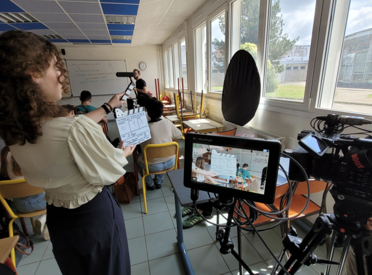 🎬Atelier cinéma : passe derrière la caméra ! 😀 Réunion d’info jeudi 11/09, 18h-19h, CDI